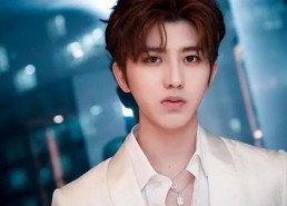 娱乐圈八卦吃瓜蔡徐坤图片,娱乐圈八卦中的焦点人物